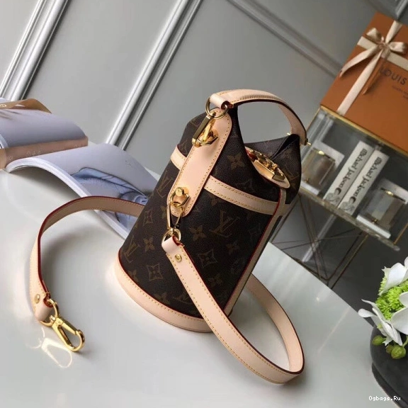 Louis Duffle Vuitton 0322